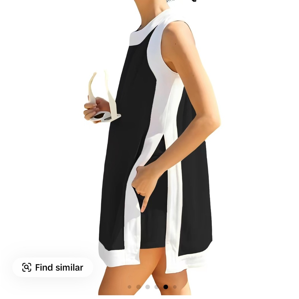 Black and White Sleeveless Dress